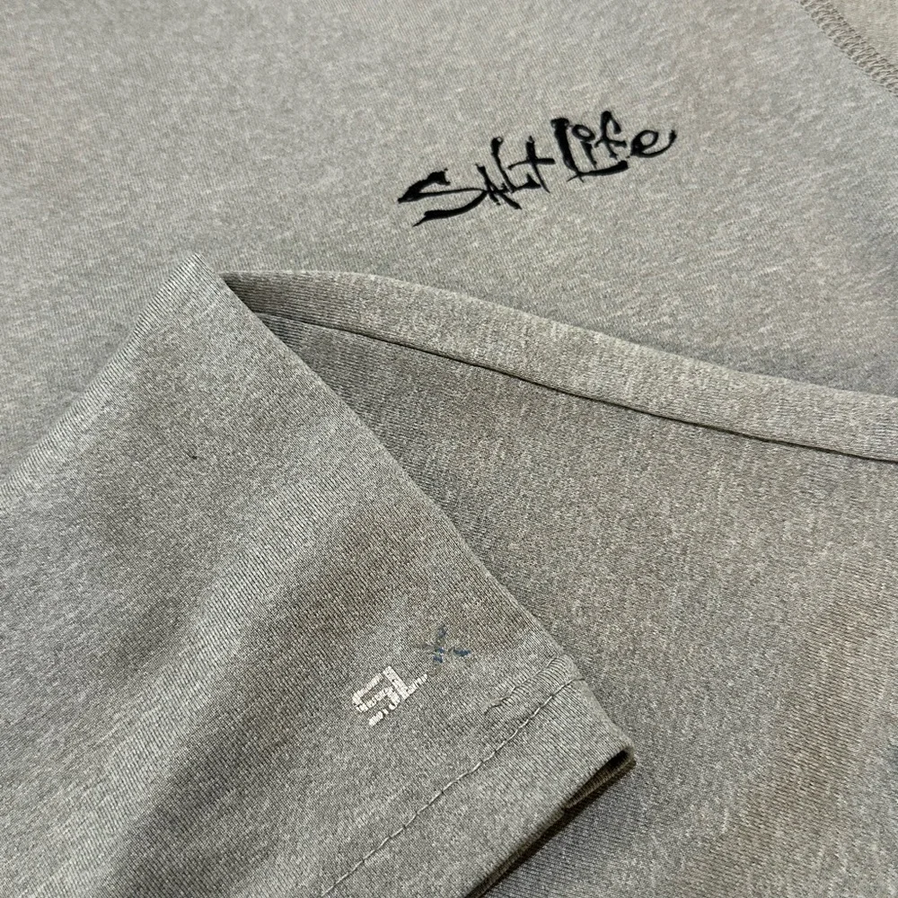 Salt Life. Boy’s Gray Tee with Colorful Crab Design